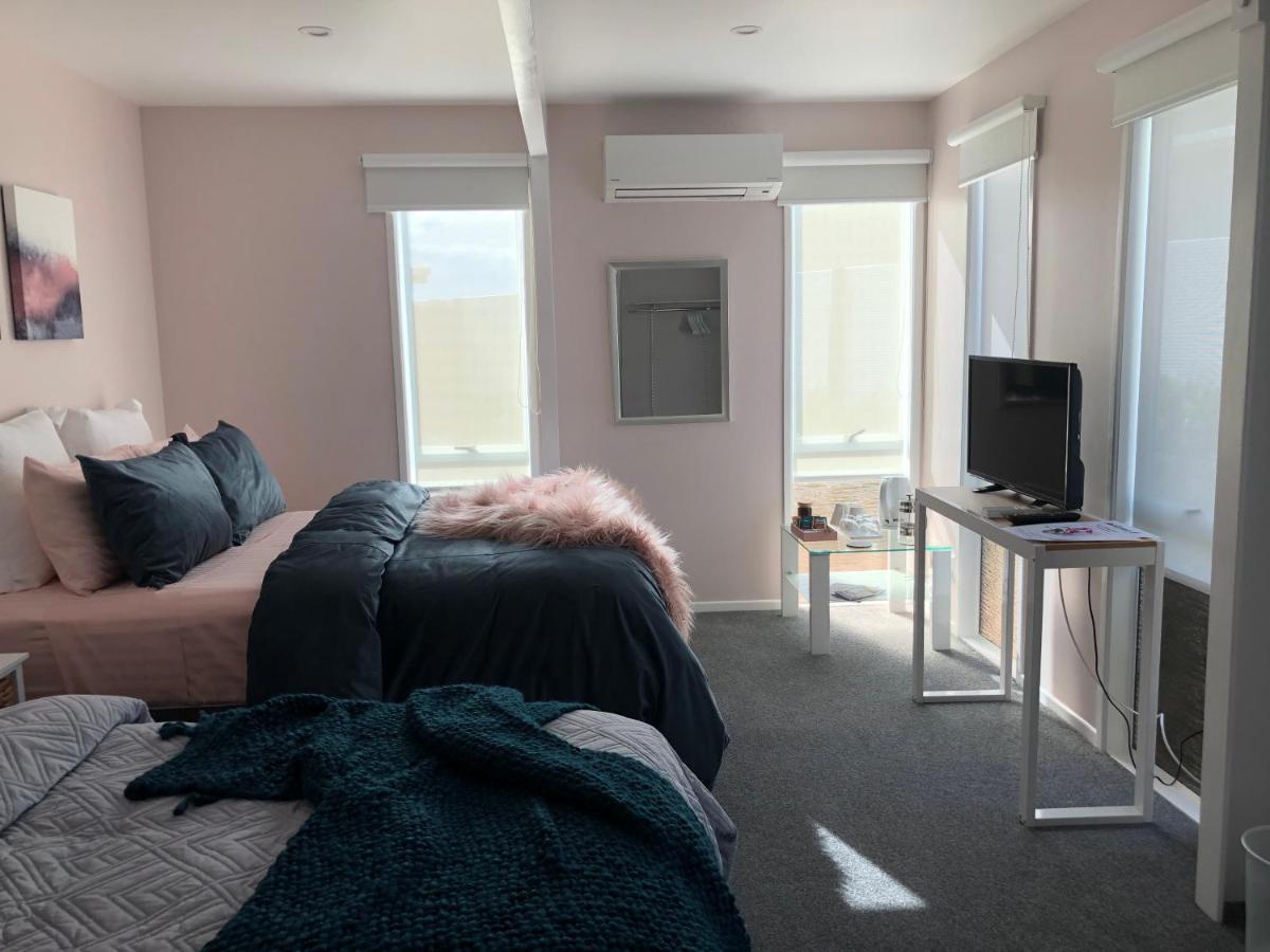 Allie'S Hill Top Haven Bed & Breakfast Whanganui Exterior foto